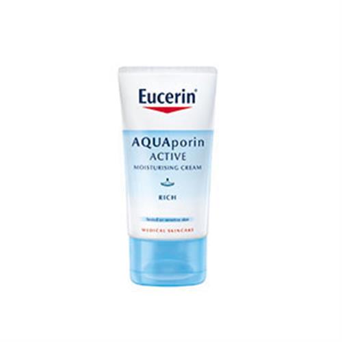 کرم مرطوب کننده روز